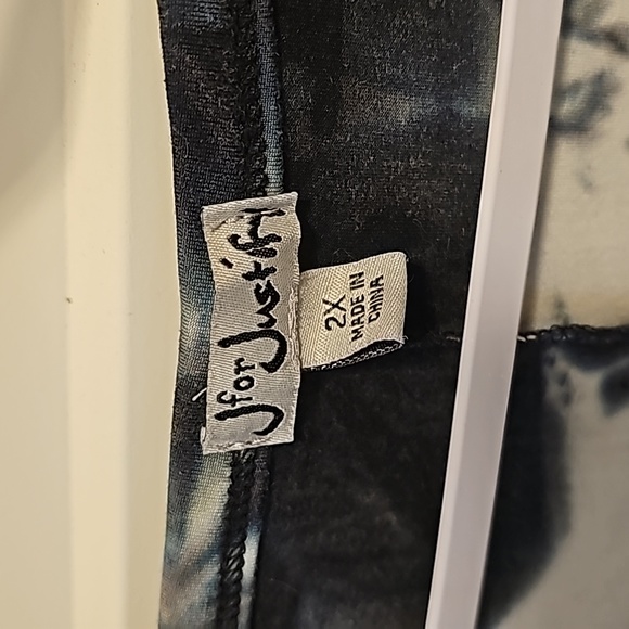 J for Justify, KEEP SMILING Womens tie dye dress. Sz 2x. Stretchy - Picture 3 of 4